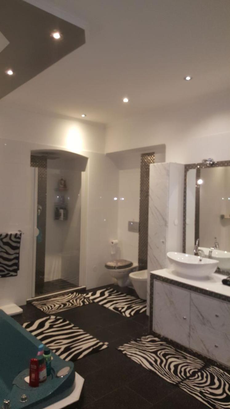 Grosse Wohnung Naehe Zentrum Wien Ngoại thất bức ảnh